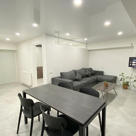 Gss Apartment Tbilissi Extérieur photo